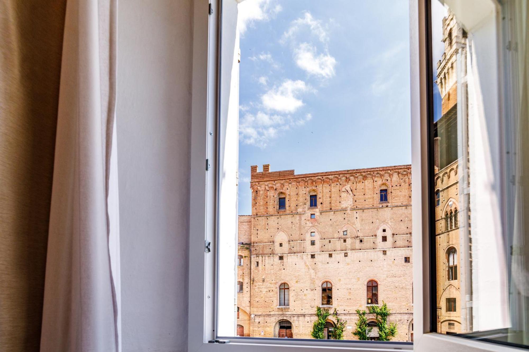 Charme Centro Storico Appartement Siena